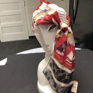 LIZ CLAIBORNE SCARF NEW WITH TAGS. LONGER STYLE SAIL BOATS. ♥️💙